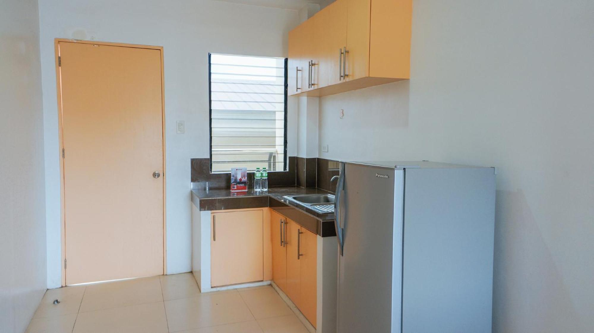 Reddoorz Plus Near Talisay Town Center Extérieur photo