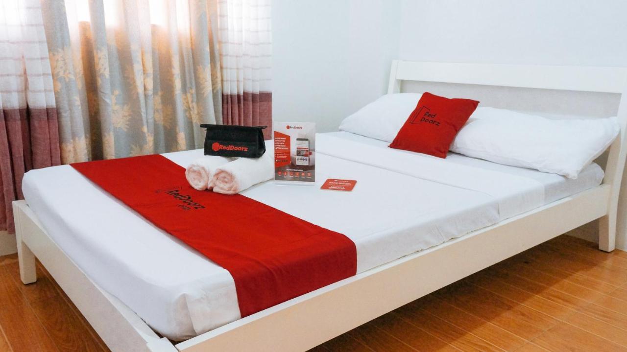 Reddoorz Plus Near Talisay Town Center Extérieur photo